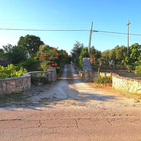 Trullo Madia E Dimora Giorgio Villa Ceglie Messapica Buitenkant foto