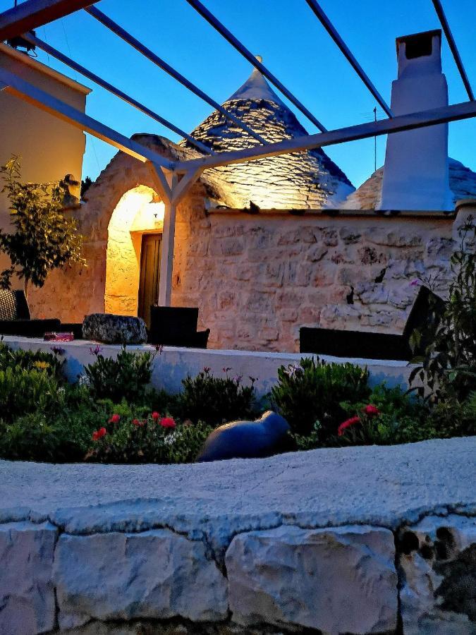 Holiday home Trullo Madia E Dimora Giorgio *